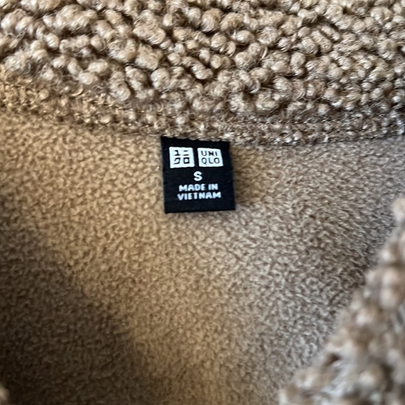 Uniqlo Sherling Jacket - Picture 3 of 3